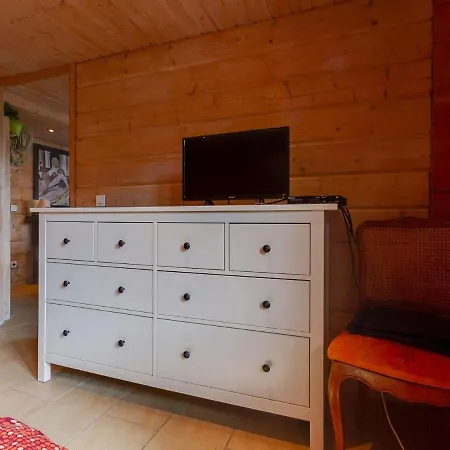 Holiday home In With Fireplace